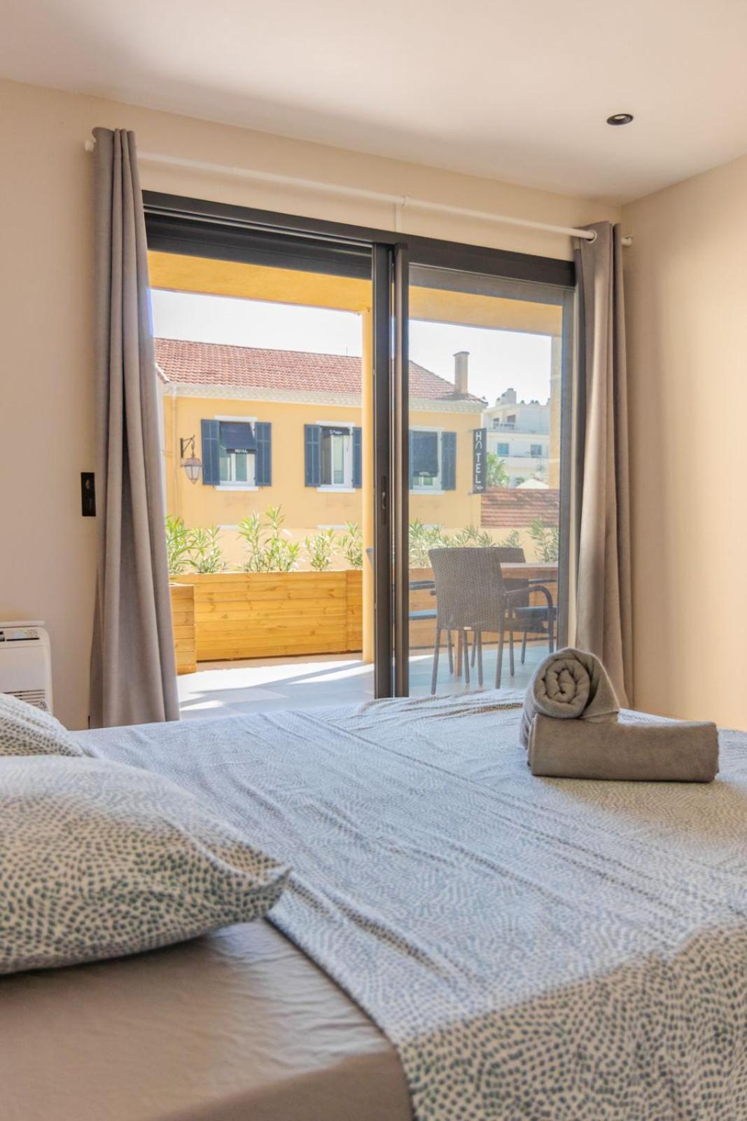 Residence Le Provence Le Lavandou Ngoại thất bức ảnh
